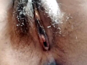 desi teen spreads amazing shaved pussy indoors