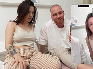 Swingers connect online for group sex party hookup