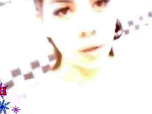 Busty Brazilian Bombshell Twerks Ass with Plug in Bath