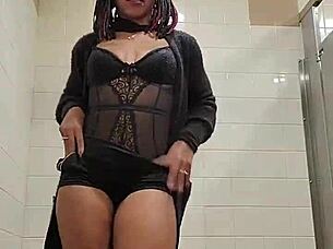 ebony babe masturbates in store pees roadside flashes saggy tits wildly!