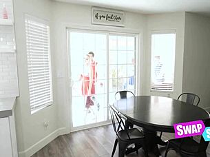 Cheerleader Emma Sirus Scarlett Hampton swap partners teasingly