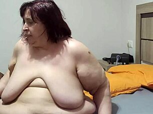 Coolmarina enjoys solo fun in the car