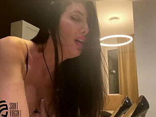 Fucked Hot Milf And Exploded Cum On Her Feet