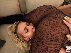bootylicious harmonie marquis wet milf pussy licked deep