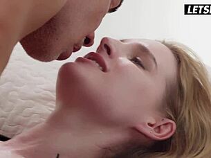 Bonni Gee dives into passionate full scene action