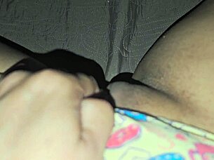 wanna see my giant clit rubbed in the dark? 😏