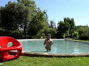 curvy british brunette gapes shaved pussy asshole outdoors with toys