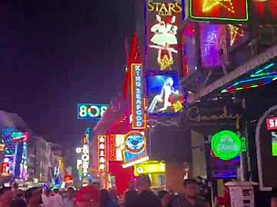 discover pattaya thailand's vibrant chaotic whirlwind of energy firsthand
