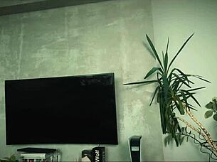 desert goddess moliyredwolf oils up, entrances traveler with wet pussy ritual