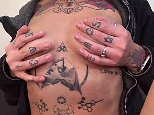 FREE FRENCH CUTIE STUFFS HUGE DILDOS ANAL SQUIRTS WET PUSSY PRIVATE!