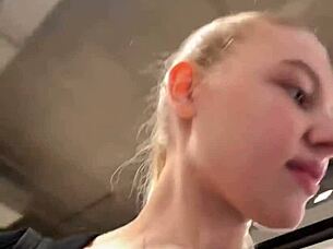 bbw teen masturbates wet in changing room