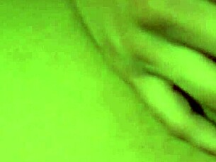 watch this big pussy lips extreme stretching closeup