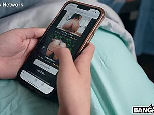 Blonde Casting Slut Gapes Pussy for Creampie Shower Audition