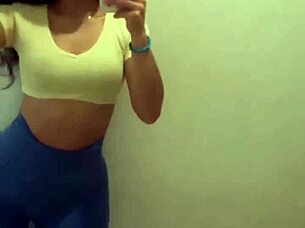 ROSMERY LARA'S HUGE FITNESS ASS SHAKES WILDLY!