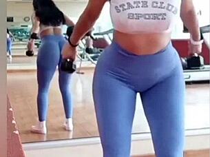 ROSMERY LARA'S HUGE FITNESS ASS SHAKES WILDLY!