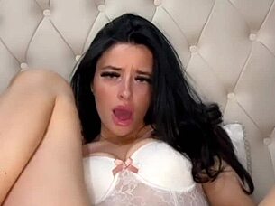 Hey horny teen, wanna see me squirt on cam?