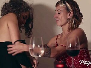 two girls fuck wildly then bang restaurant waiter