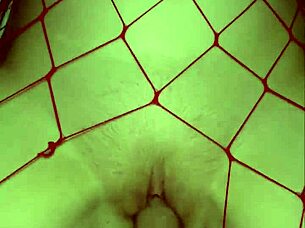 petite redhead pussy gobbles monster dildo pt1 🔥🍆