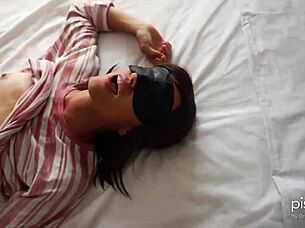 blindfolded sub drinks piss before huge facial cum mouthful creampie