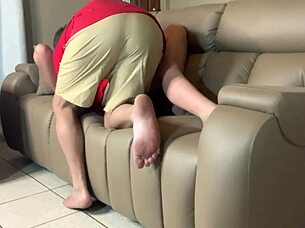 caught my girlfriend cheating, she's fingering and squirting wild now