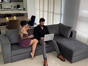 luna catches him worshiping her big ass on cam