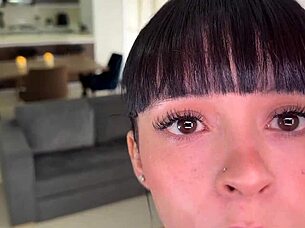 luna catches him worshiping her big ass on cam