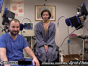 doctor tampa makes rebel wyatt squirt with hitachi mandatory! 😩🔥