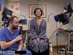 doctor tampa makes rebel wyatt squirt with hitachi mandatory! 😩🔥