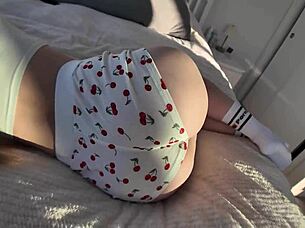 Roommate leaves door open on perfect morning