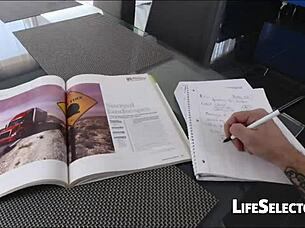 Alexis Fawx milf hungers for cum-packed blowjob