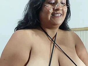 ssbbw babe reacts wildly to monster big cocks 🍆😍