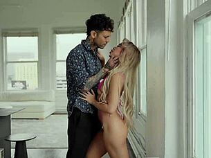 In deeplush scene luna luxe craves endless passionate connection