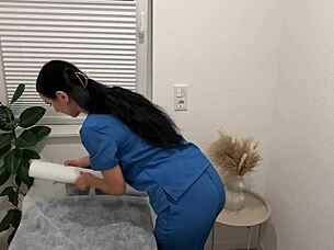 Cum-Drenched Masseuse Fucks Stranger After Teasing Rubdown