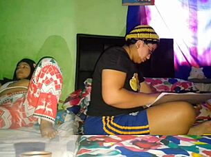 curvy ebony shakes huge ass solo