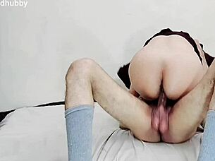 Burqa Clad Muslim Pussy Gets Wild Cowgirl Ride From Hung Indian Stud