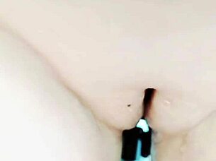 mature cougar's huge wet shaved pussy lips grind flashing big cameltoe