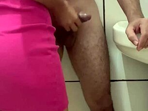 Fucking Brazilian Maid in Bathroom Secretly