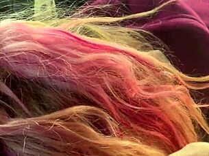 pretty whore kneels sucks cum swallows in car backseat