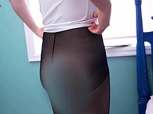 Busty korean girlfriend's stocking feet worshipped passionately