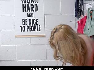 Nikole Nash Caught Mall Cop Bent Over Doggystyle 👮‍♂️🍑