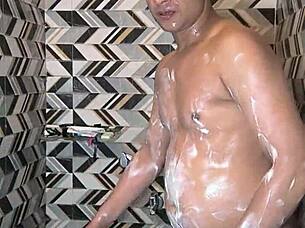 Bathroom Cum Mouth Frenzy!