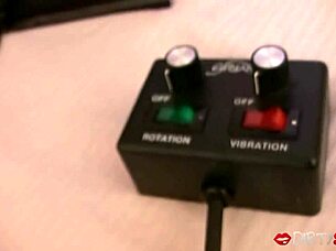 oh man paige ridin that sybian machine feels so dirty...