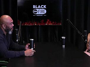 safada shows tattoos on tits loves fingering ass boquete