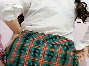 ¡qué rico culo moja braguitas orgasmo escolar!