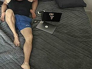 cheating milf screams orgasm as lover creampies her pussy
