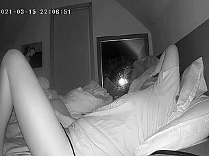 milf spy cam jackhammers swollen clit vibrator orgasm frenzy