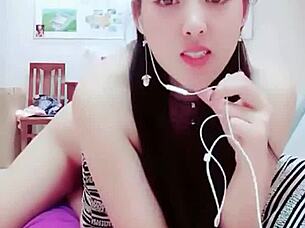 Beautiful White Chinese Goddess Butterfly Pussy Bareback Fucked