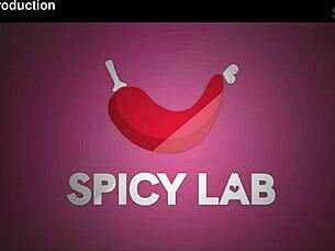 Hey luna dark ready for deep screaming orgasms on couch