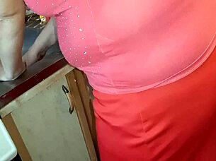 jerking off watching neighbor's kitchen ass tease