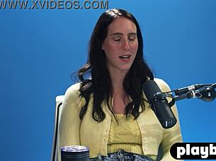 beautiful milf cadence lux masturbates passionately!